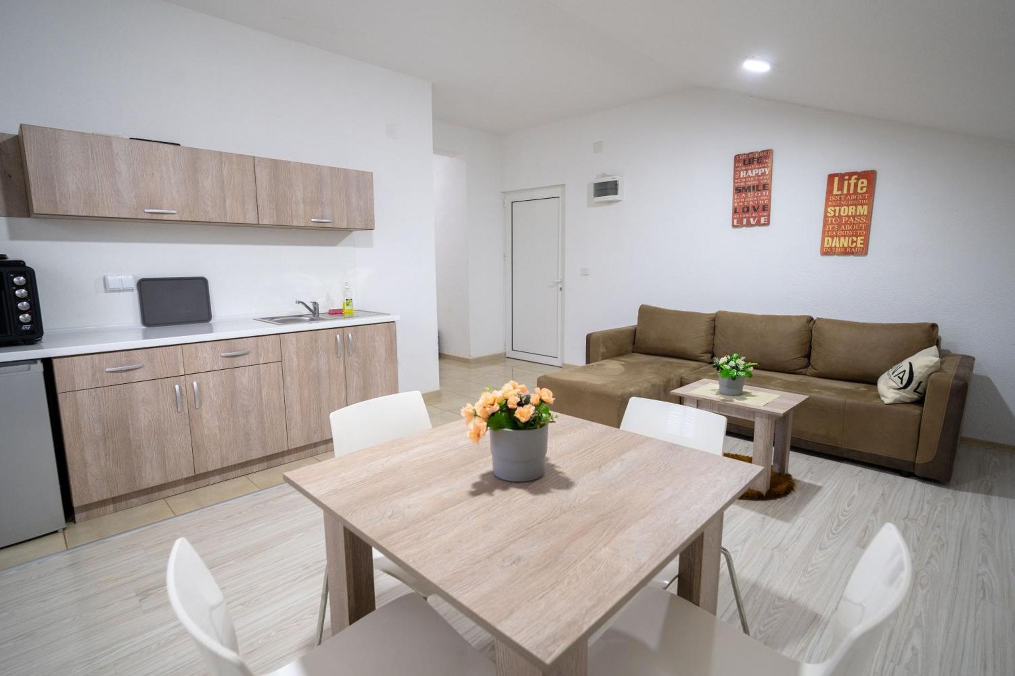 Luna Apartments Gevgelija Eksteriør bilde