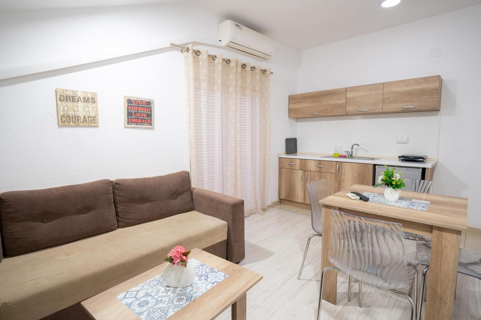 Luna Apartments Gevgelija Eksteriør bilde