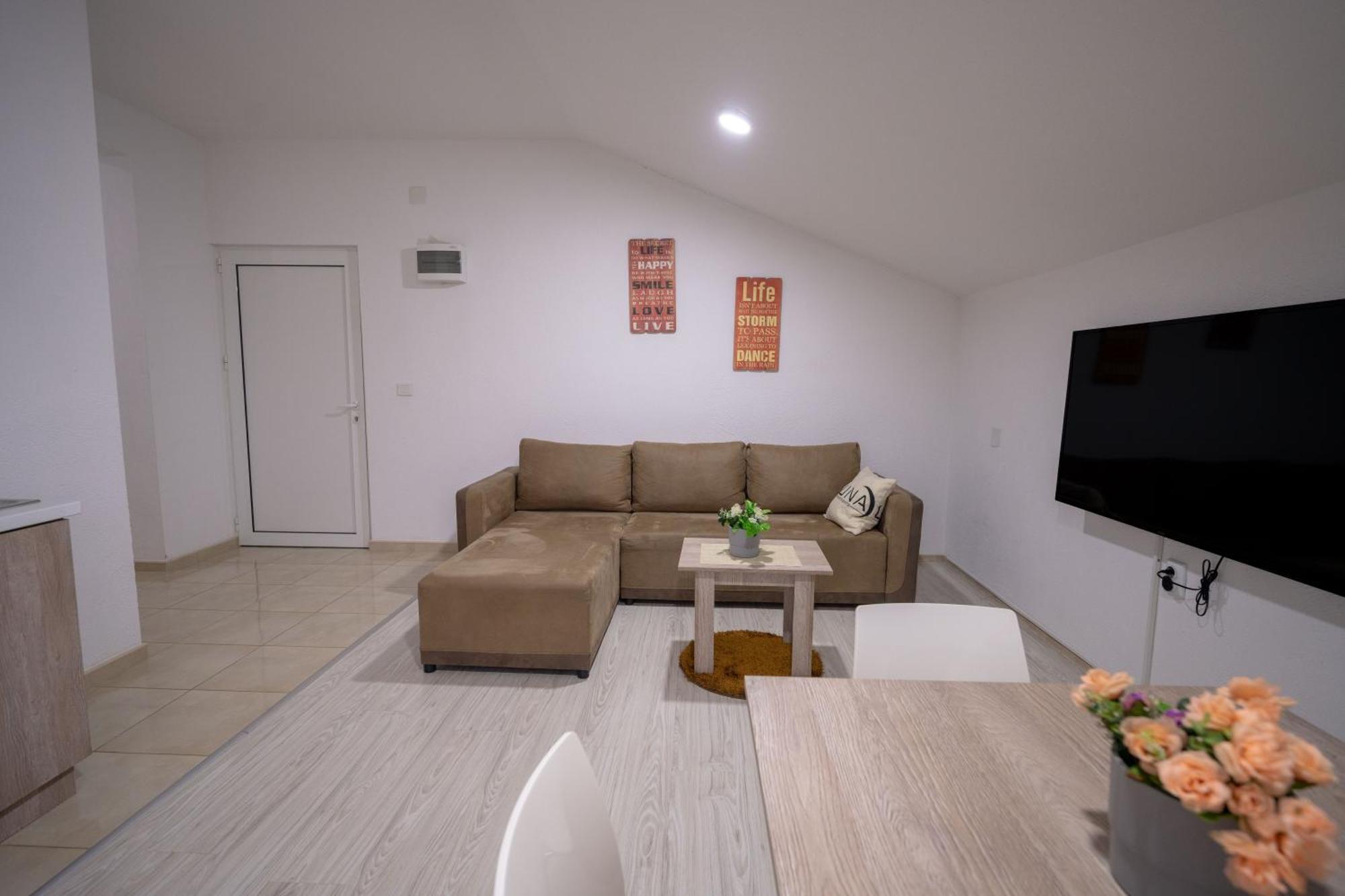 Luna Apartments Gevgelija Eksteriør bilde